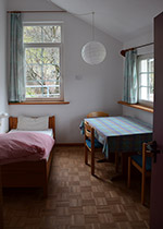 Zimmer 4 in der mittleren Etage